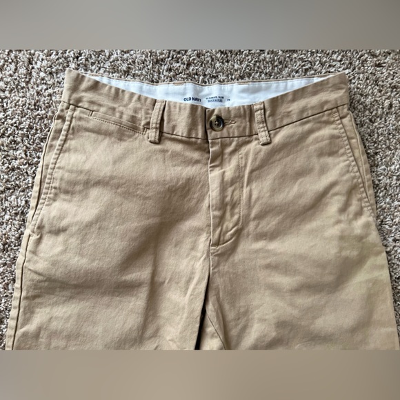 Old Navy Ultimate Slim Shorts
Adult Size 29 Stretch Flat Front
Mens - Picture 5 of 6